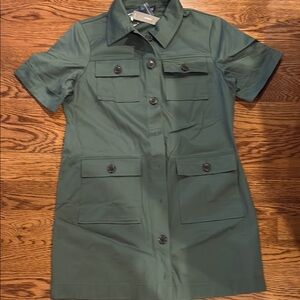 Green Short Sleeve Button-Up Dress